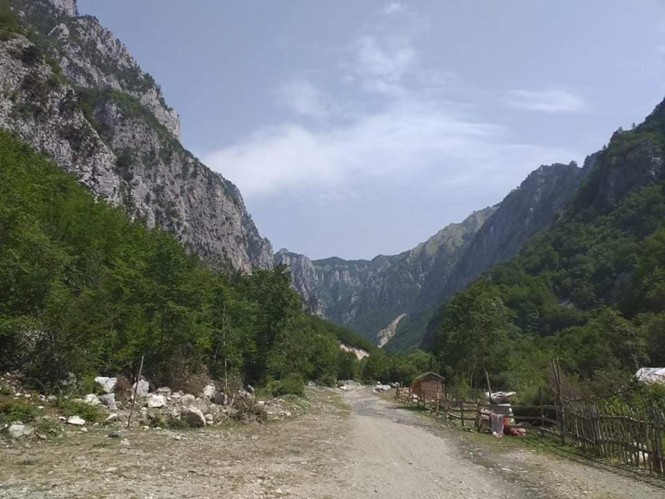 Hotel Bujtina 2 Valbone Zewnętrze zdjęcie